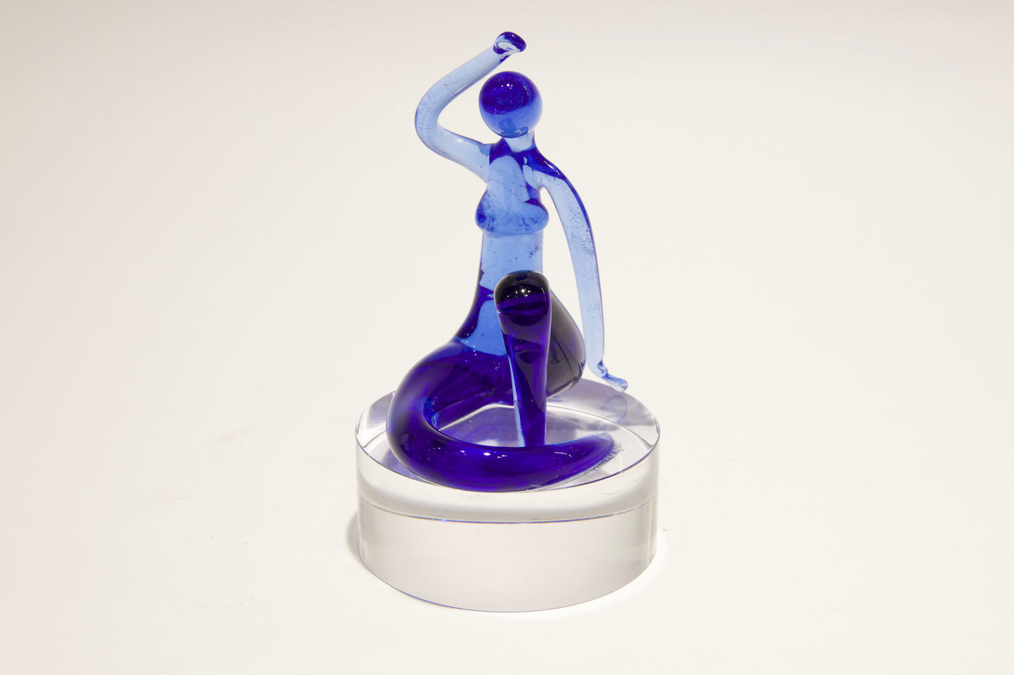 "Matisse" style statuette in Murano glass