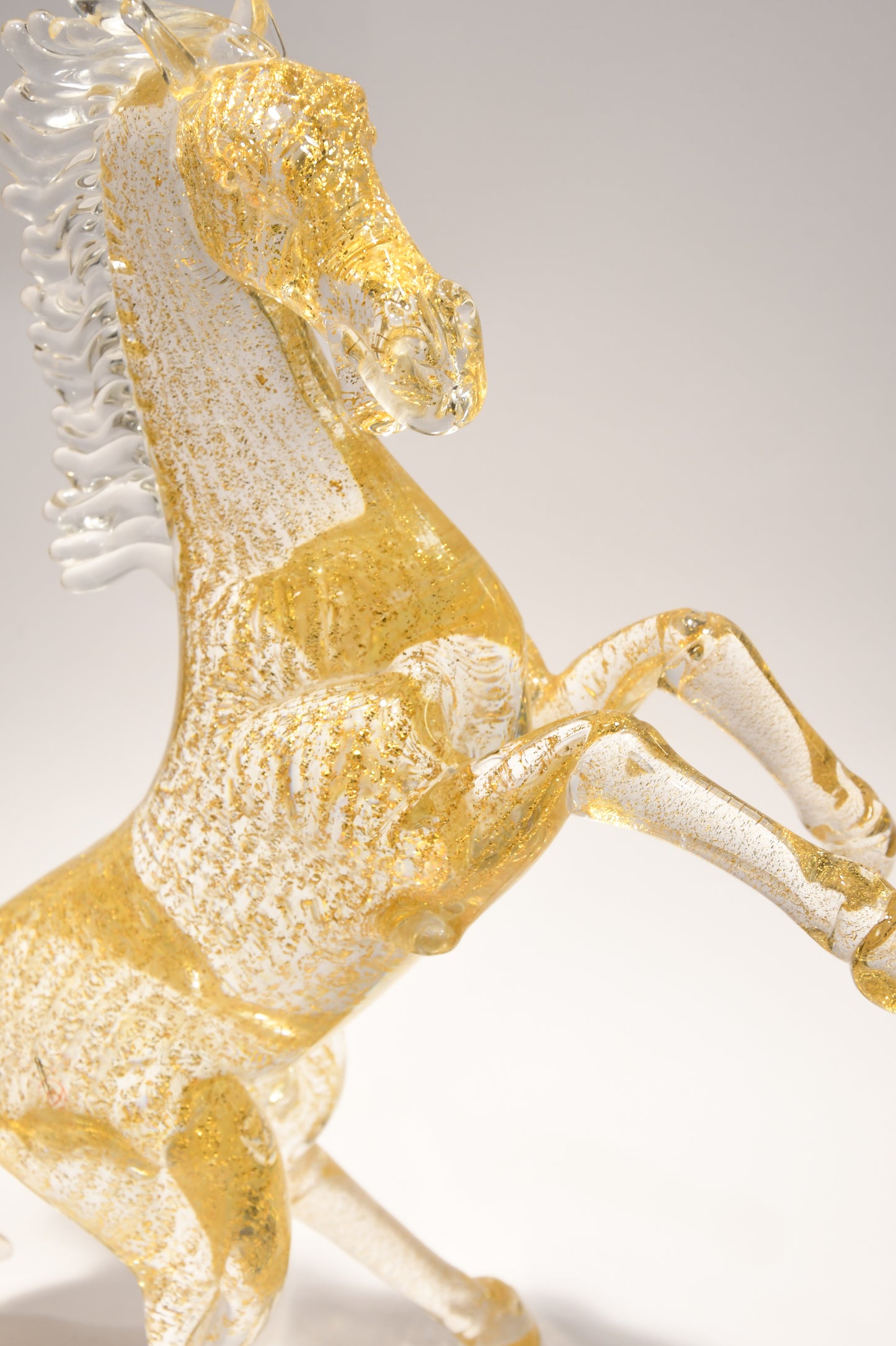 Cavallo con oro 24kt in vetro di Murano