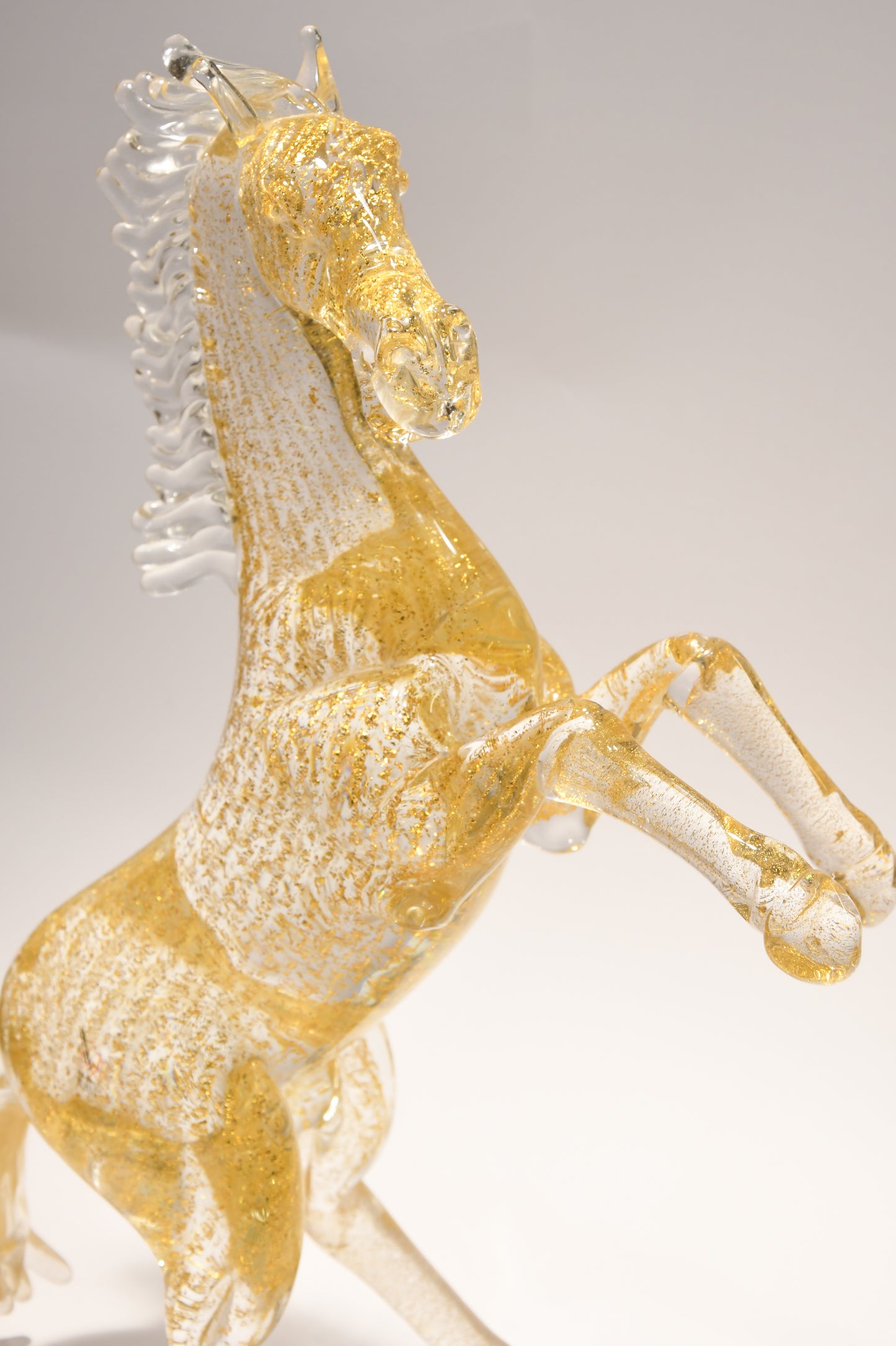 Cavallo con oro 24kt in vetro di Murano