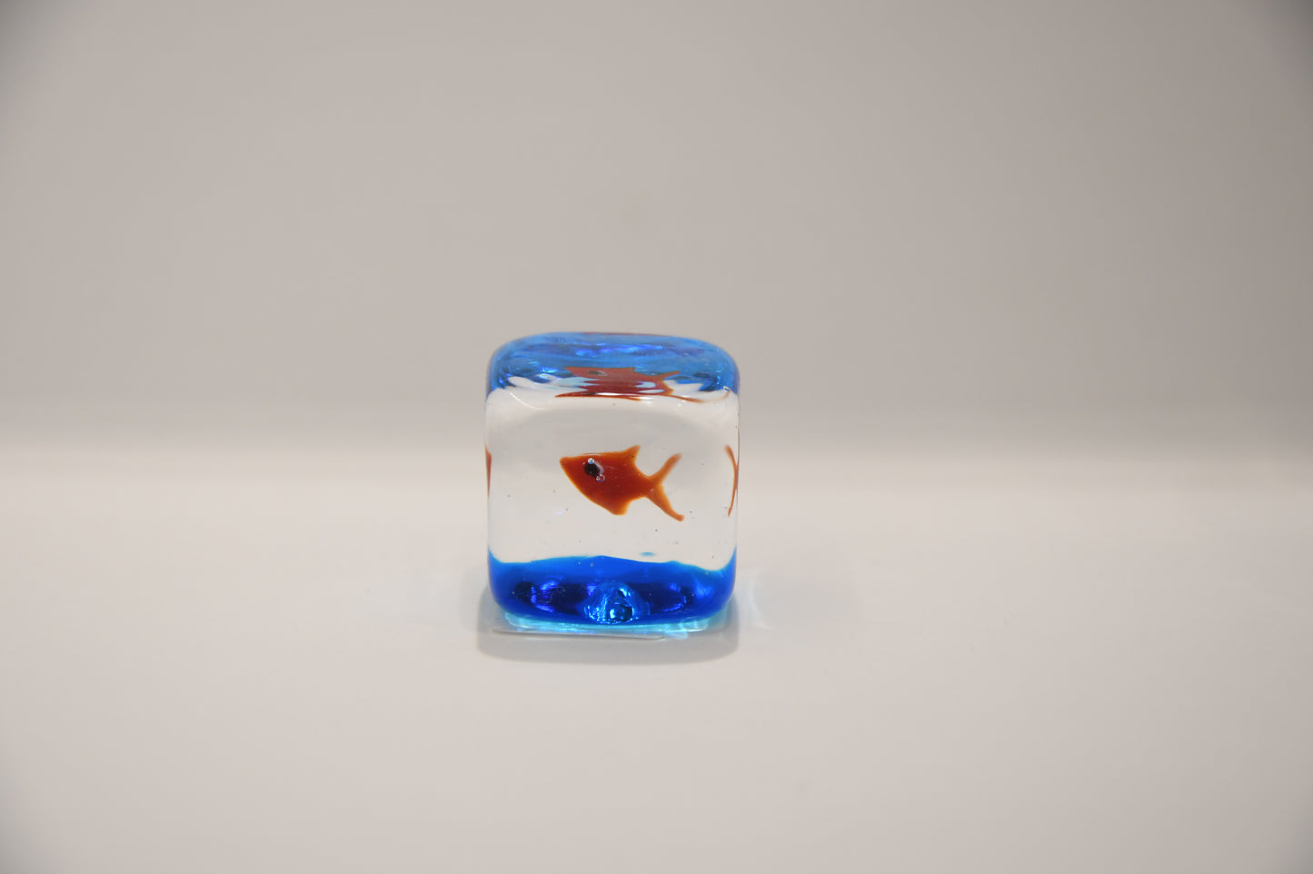 Aquarium with goldfish in Murano glass