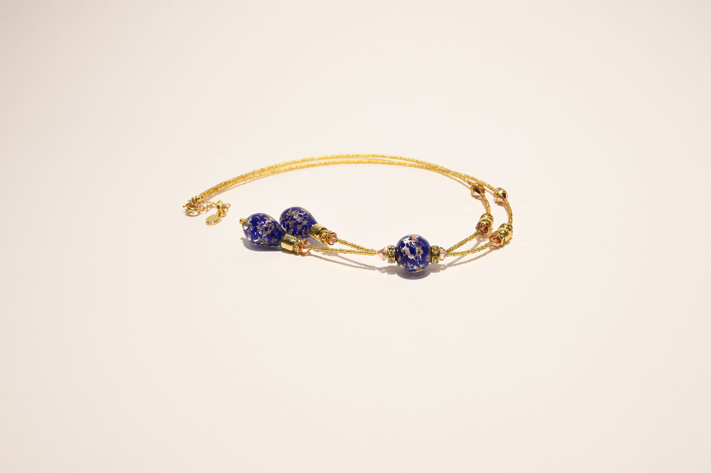 Necklace with gold in Murano glass